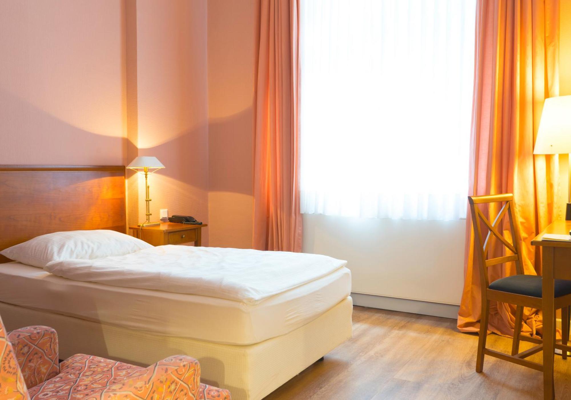 Hotel Villa Viktoria Luise Blankenburg  Camera foto